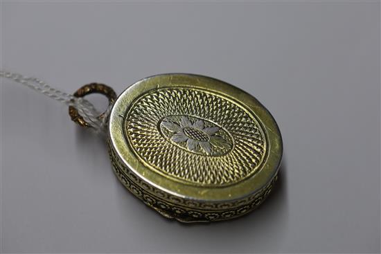 A George III silver gilt oval vinaigrette, with micro mosaic inset lid, by Matthew Linwood?, gross 23 grams.